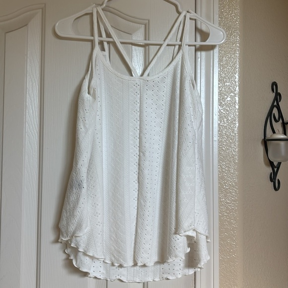 White Lace Women's Top paired denim low rise shorts outfit bundle. - Picture 5 of 5